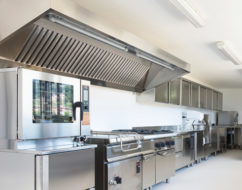Clean commercial kitchen exhaust system - Professional cleaning results by ISC